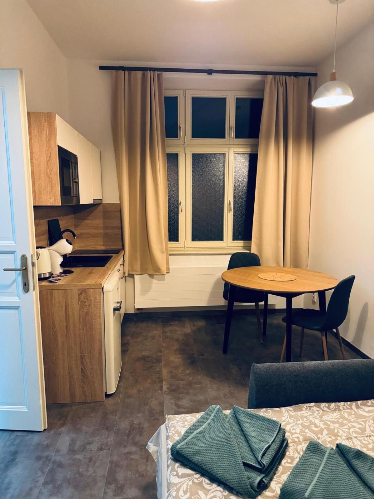 Pearl Bee Deluxe Suites Plzeň Exteriér fotografie