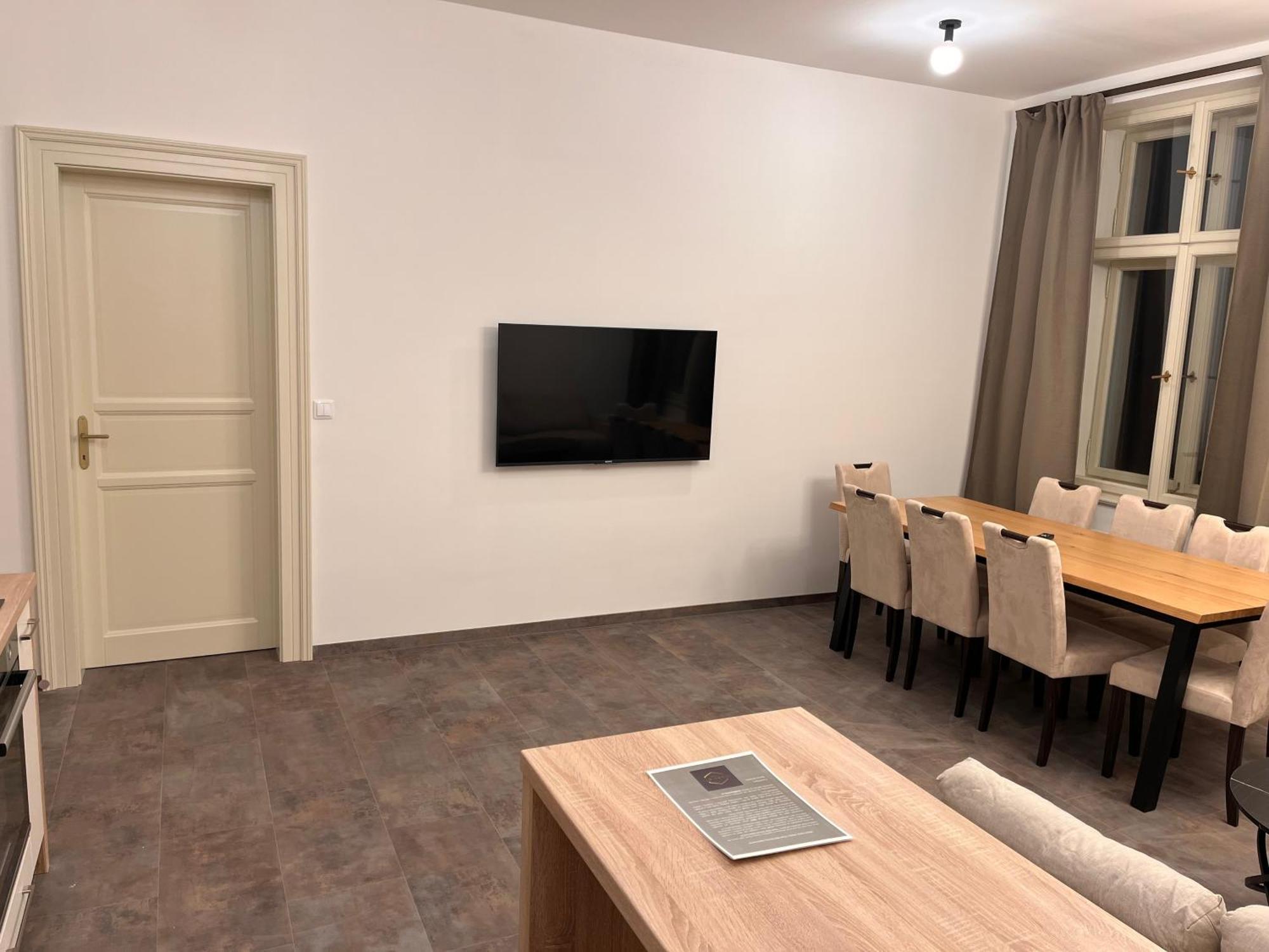 Pearl Bee Deluxe Suites Plzeň Exteriér fotografie
